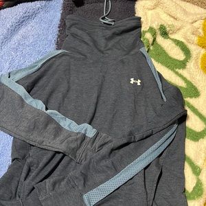 NWT Under Armour turtle neck sweatshirt